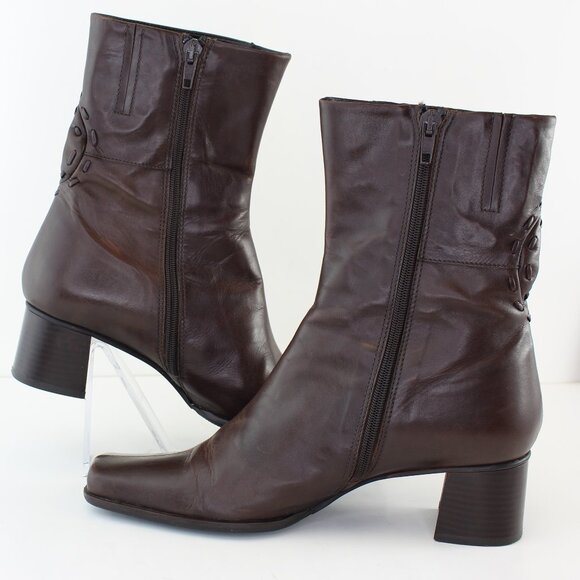 Arnold Churgin Square Toe Stitch Detail Leather Booties (EU 40) - Picture 2 of 10